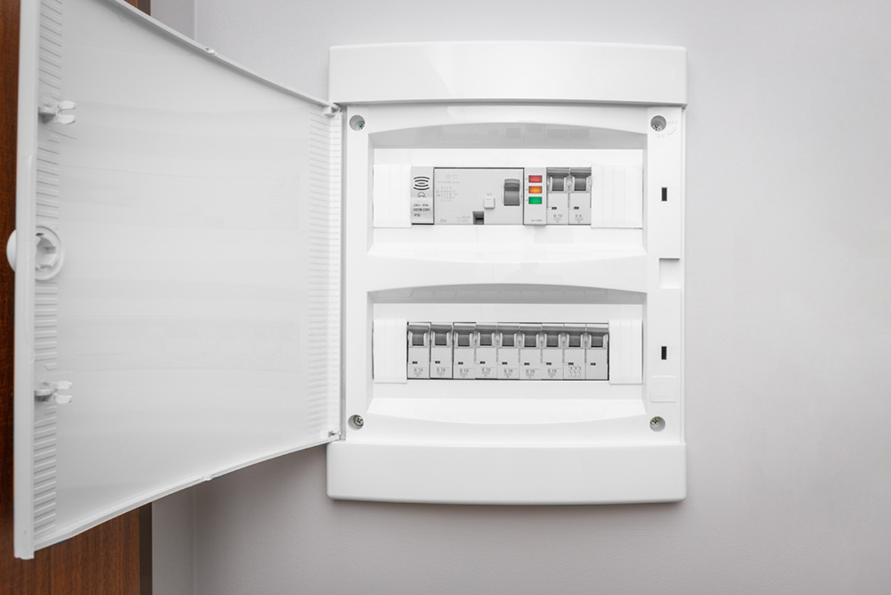 Über­spannungs­schutz bei Elektro Kögl GmbH in Schliersee